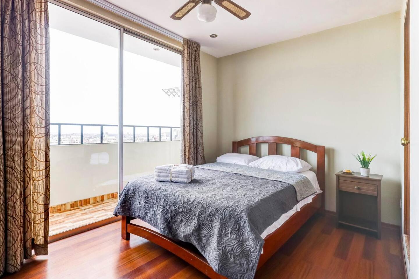 Apartamentos Estela En Alameda Colonial - 5Km Aeropuerto Jorge Chavez Lima Eksteriør bilde